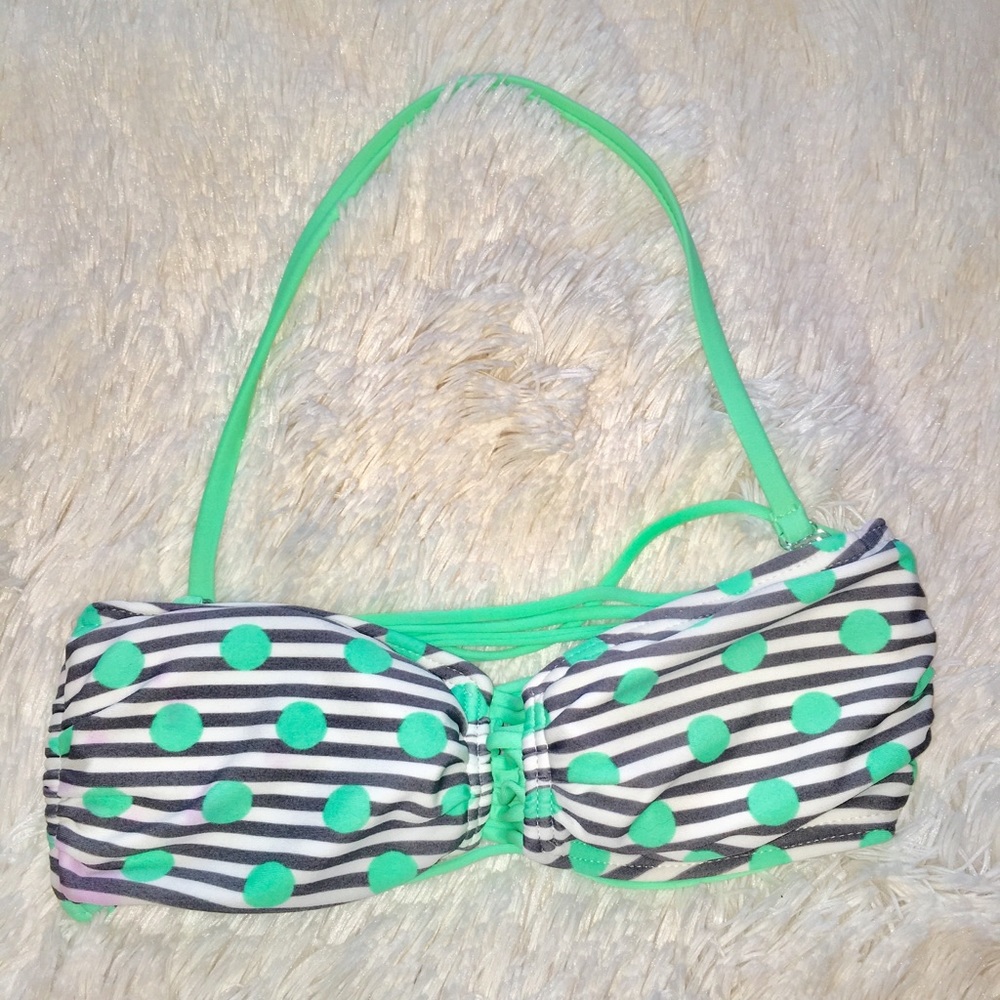 2FOR9✅Swimsuit Top with Strappy Back